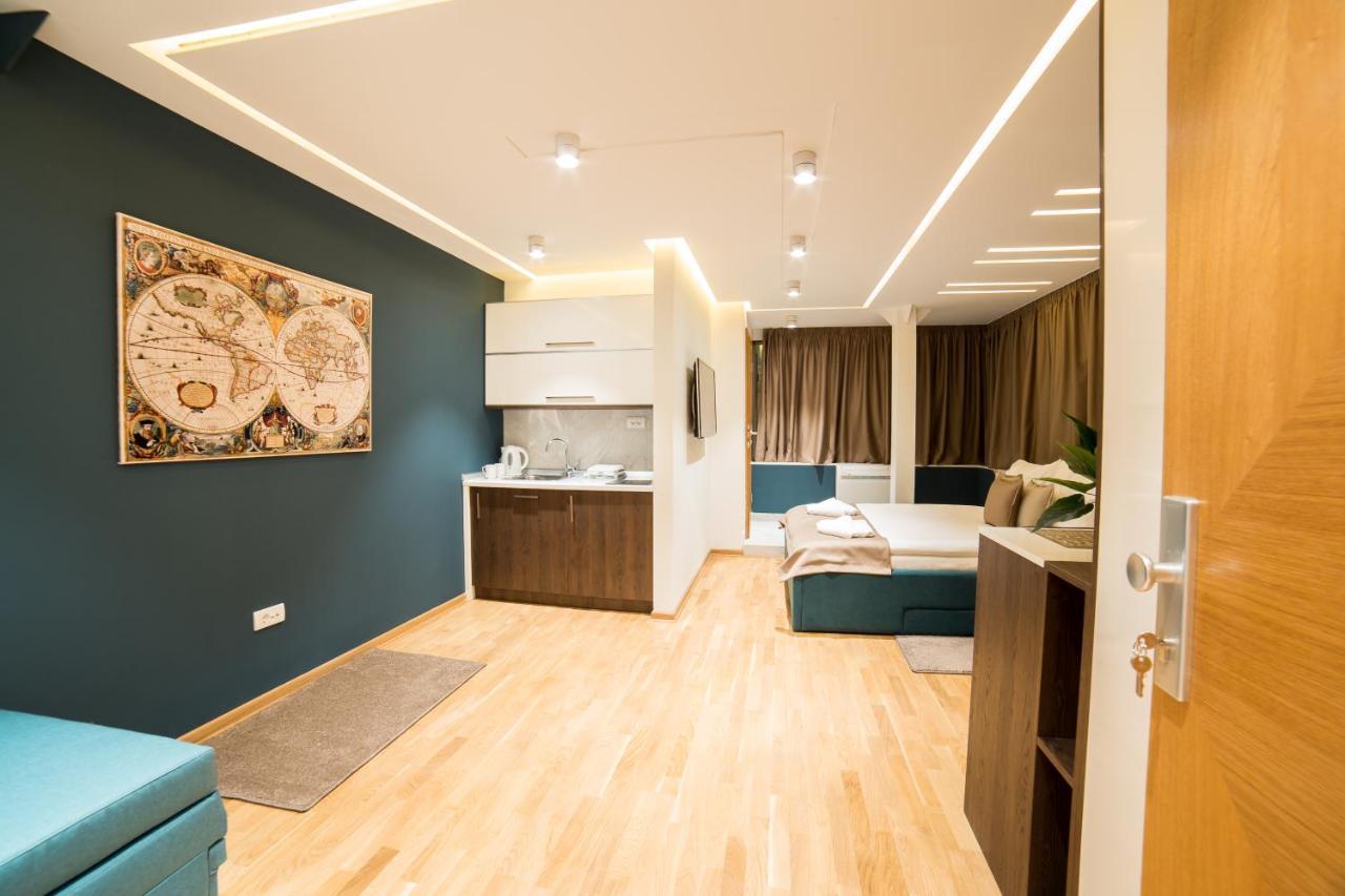Center Luxury *